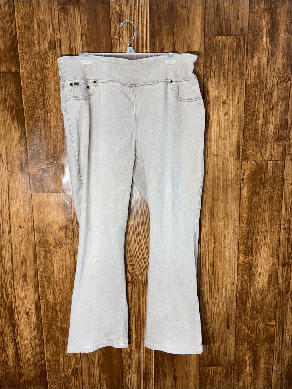 DG2 by Diane Gilman Cream Flare Pull-On Pants